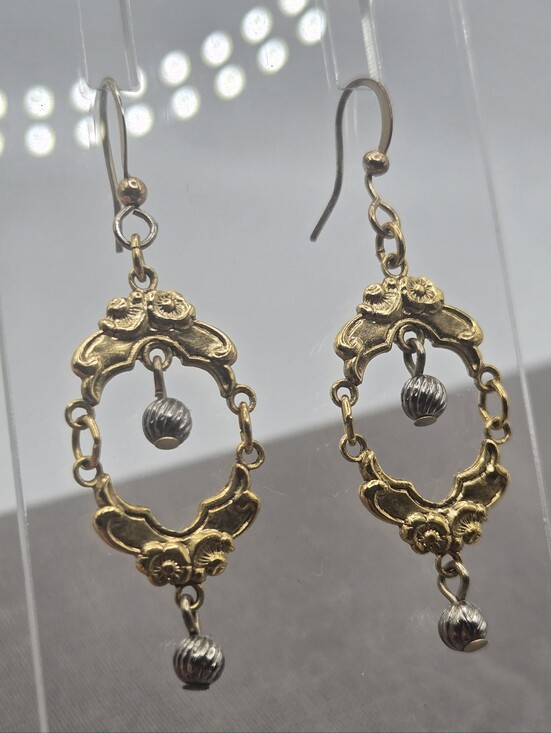 Vintage Jewelry - Gold Scroll Filigree Frame Earrings Victorian Revival Whimsigoth Chandelier VTG